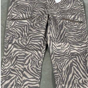 Zebra Crop Pants